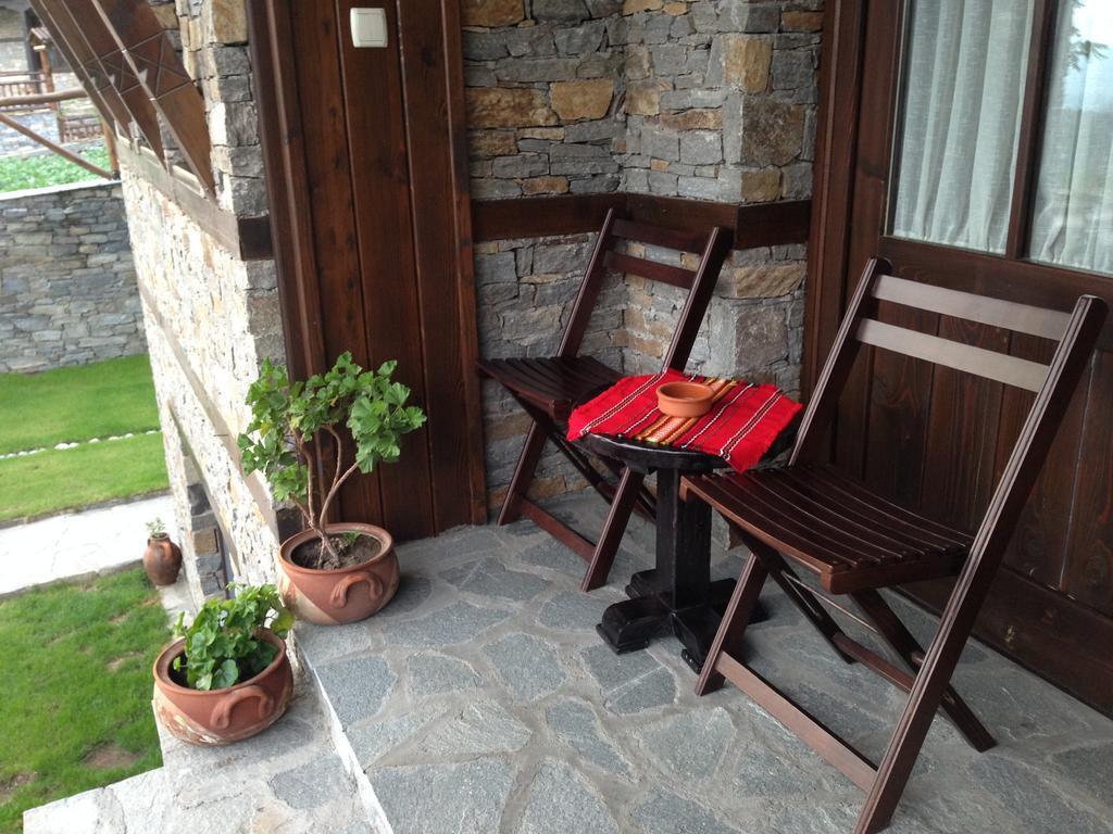 Delchevata Kushta V Lešten Exteriér fotografie